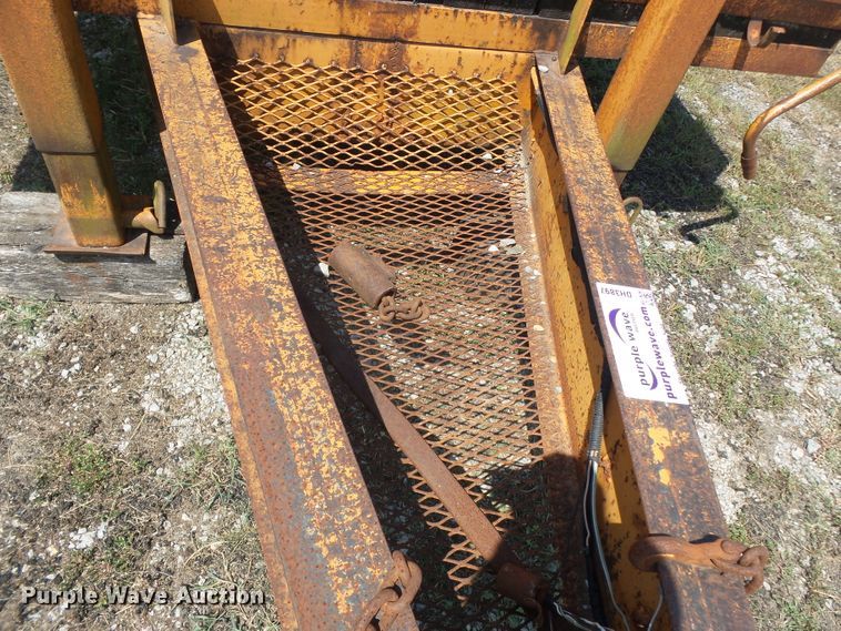 image for item DH3897 1997 Econoline DPM29DE equipment trailer