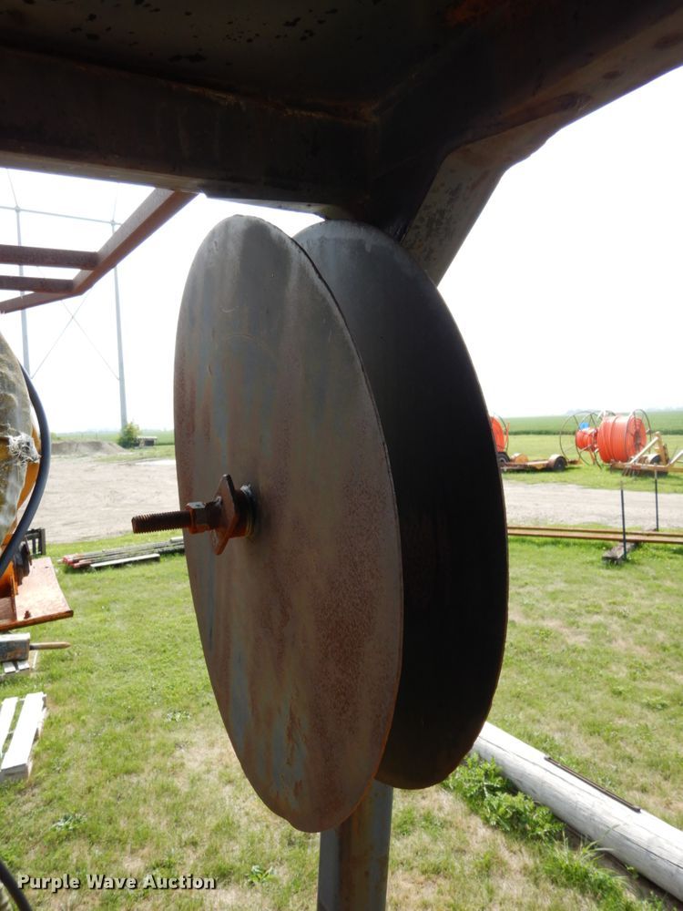 image for item DH6555 1978 Case 475  cable plow