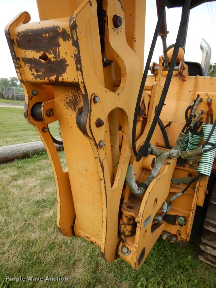 image for item DH6555 1978 Case 475  cable plow