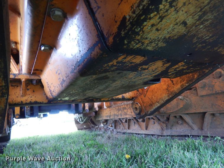 image for item DH6555 1978 Case 475  cable plow