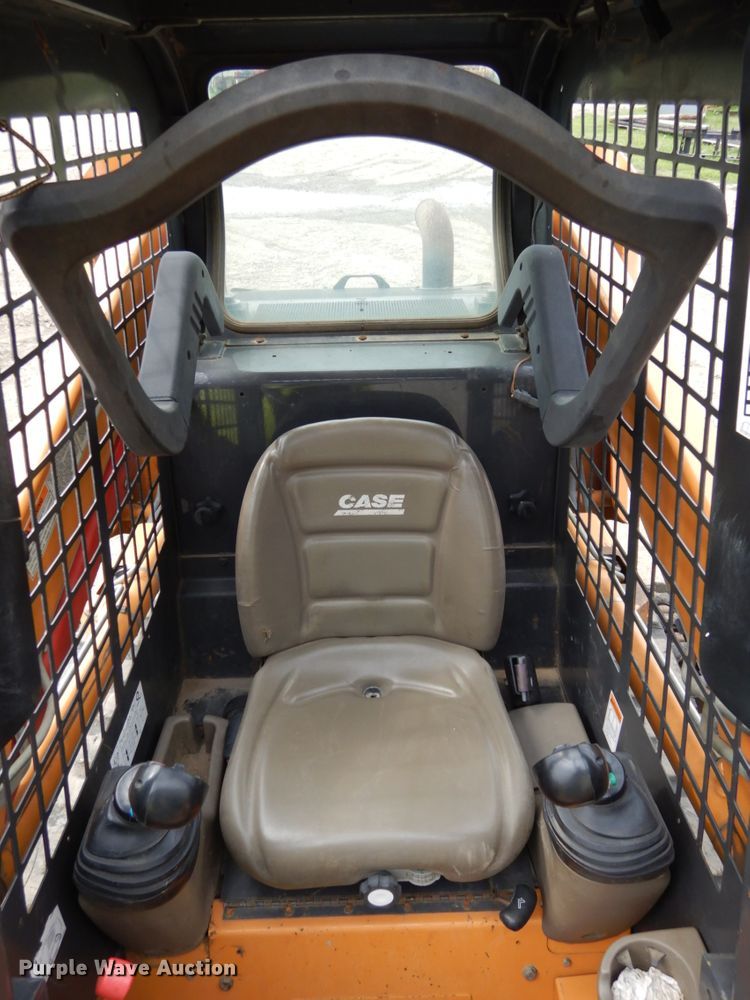 image for item DH6556 2009 Case 440CT  tracked skid steer loader