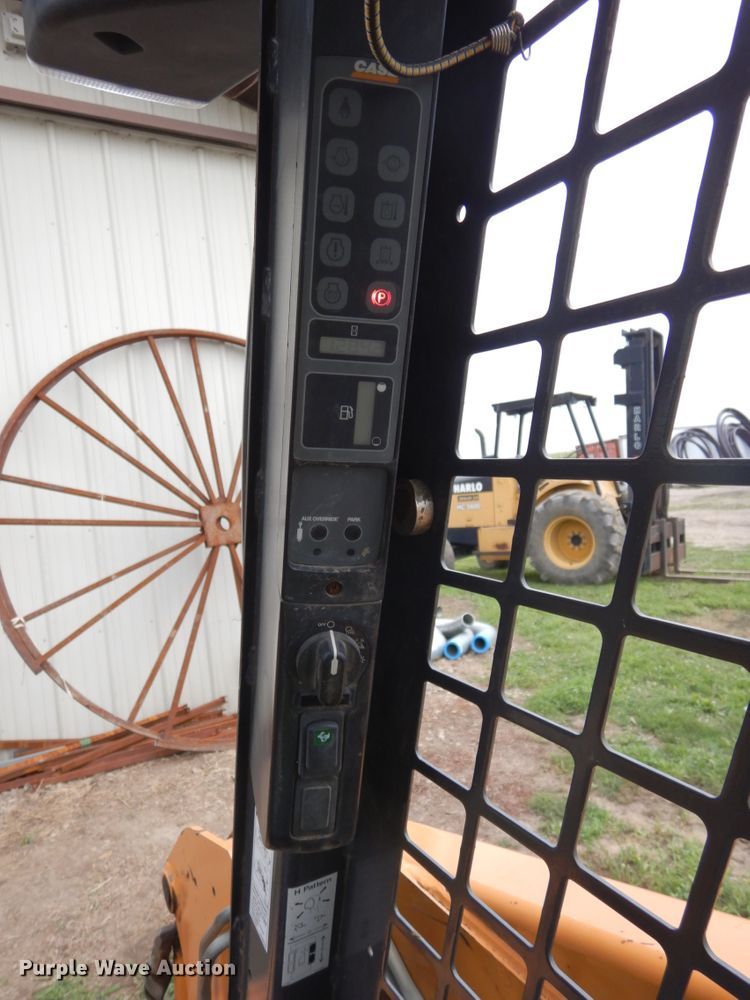 image for item DH6556 2009 Case 440CT  tracked skid steer loader