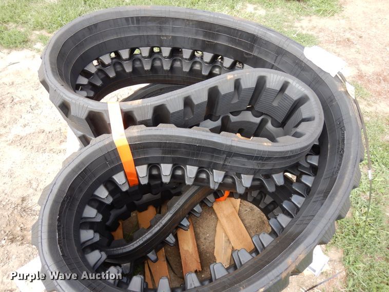 image for item DH6556 2009 Case 440CT  tracked skid steer loader