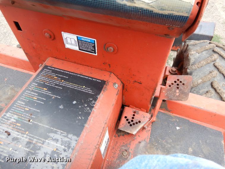 image for item DH6558 1998 Ditch Witch 3700DD  trencher