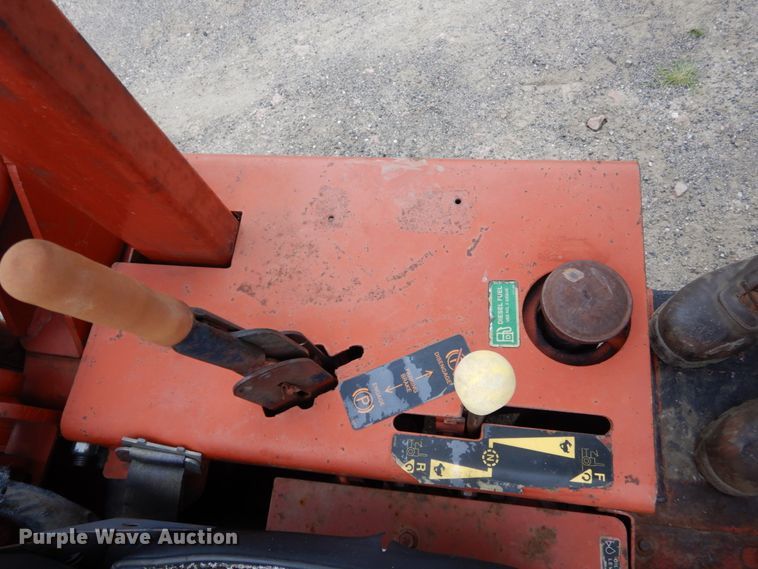 image for item DH6558 1998 Ditch Witch 3700DD  trencher