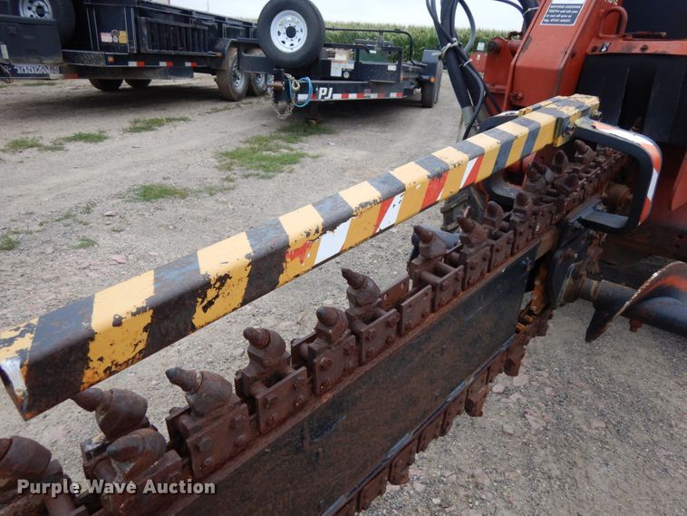 image for item DH6558 1998 Ditch Witch 3700DD  trencher