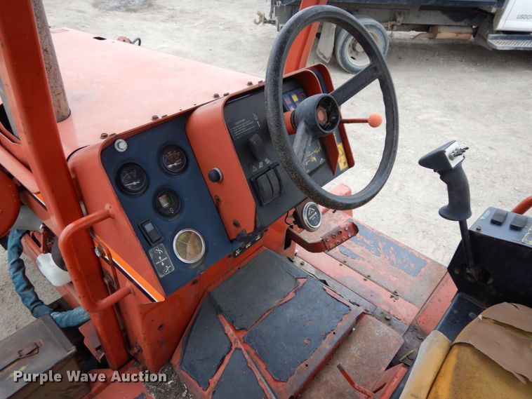 image for item DH6559 1999 Ditch Witch 8020T  vibratory cable plow