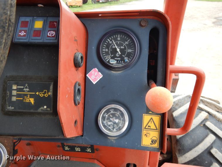 image for item DH6559 1999 Ditch Witch 8020T  vibratory cable plow