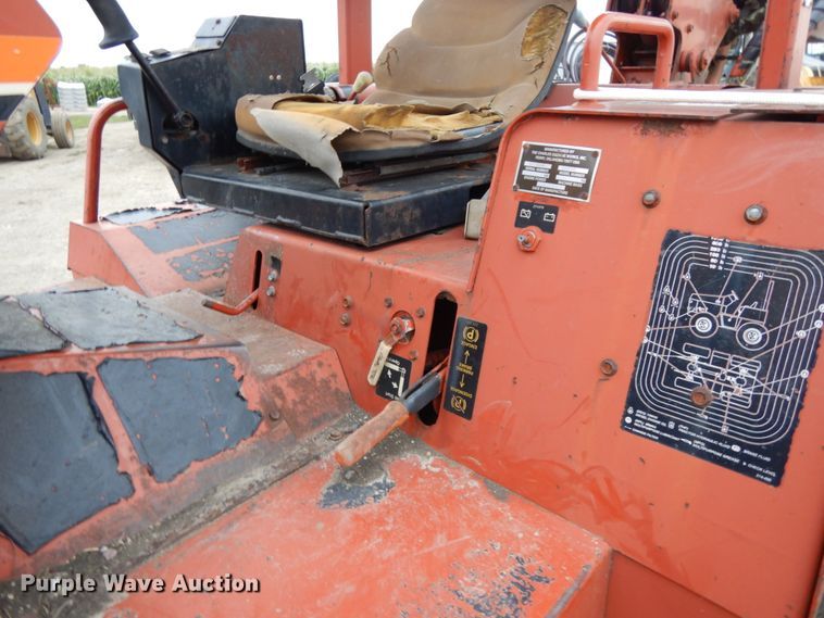 image for item DH6559 1999 Ditch Witch 8020T  vibratory cable plow