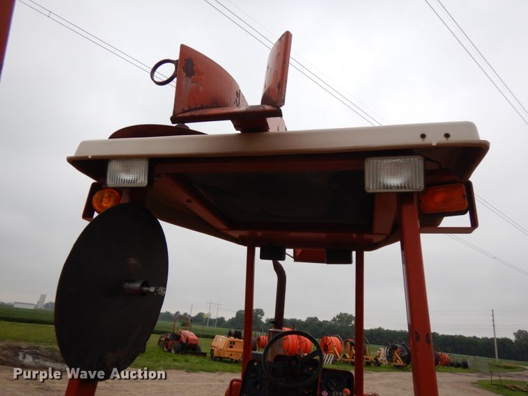 image for item DH6559 1999 Ditch Witch 8020T  vibratory cable plow