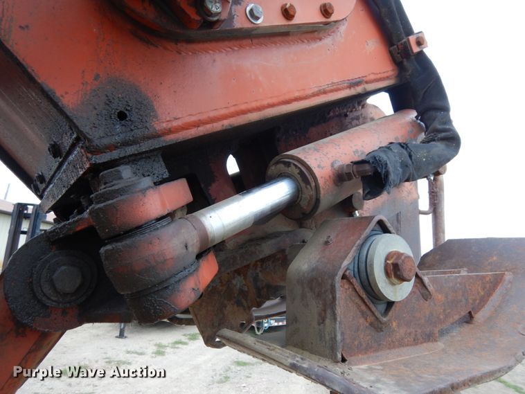 image for item DH6559 1999 Ditch Witch 8020T  vibratory cable plow
