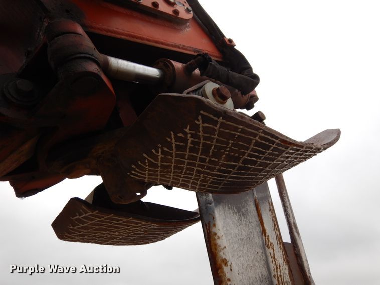 image for item DH6559 1999 Ditch Witch 8020T  vibratory cable plow