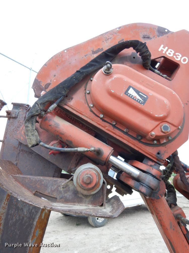 image for item DH6559 1999 Ditch Witch 8020T  vibratory cable plow