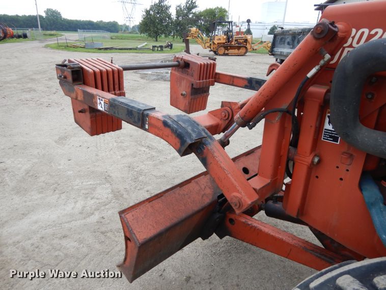 image for item DH6559 1999 Ditch Witch 8020T  vibratory cable plow
