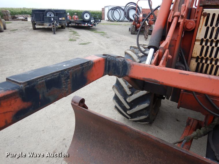 image for item DH6559 1999 Ditch Witch 8020T  vibratory cable plow