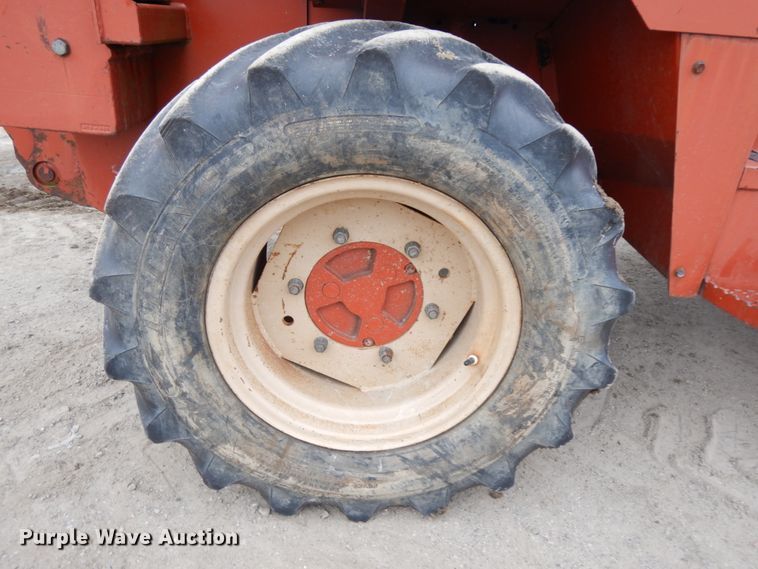 image for item DH6559 1999 Ditch Witch 8020T  vibratory cable plow