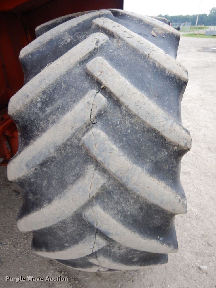 image for item DH6559 1999 Ditch Witch 8020T  vibratory cable plow