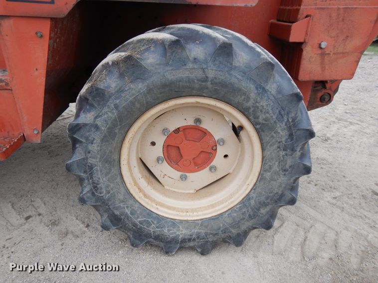 image for item DH6559 1999 Ditch Witch 8020T  vibratory cable plow