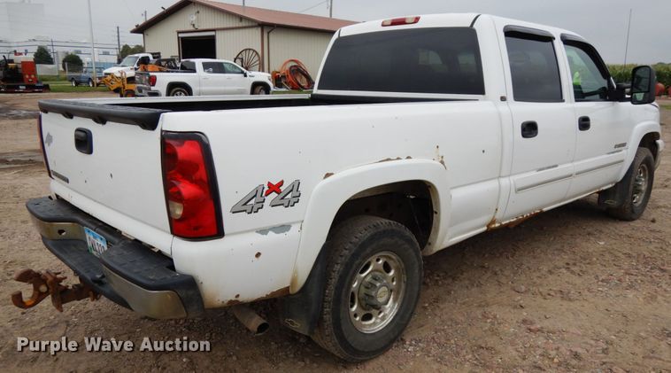 image for item DH6560 2006 Chevrolet Silverado 1500HD  Crew Cab pickup truck