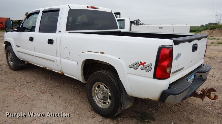 image for item DH6560 2006 Chevrolet Silverado 1500HD  Crew Cab pickup truck
