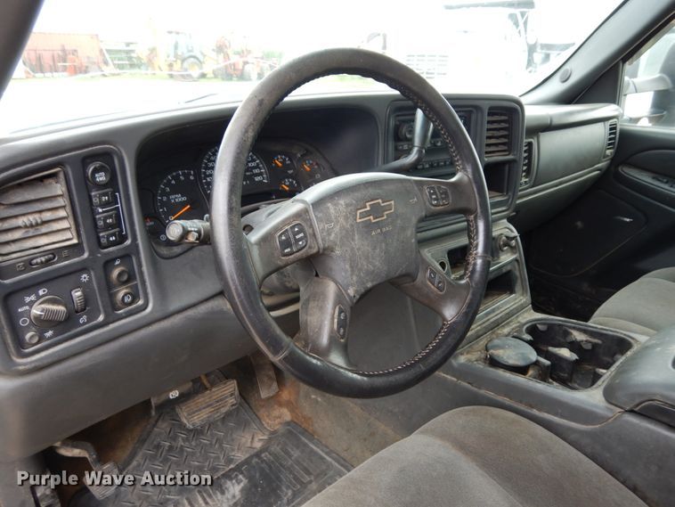 image for item DH6560 2006 Chevrolet Silverado 1500HD  Crew Cab pickup truck