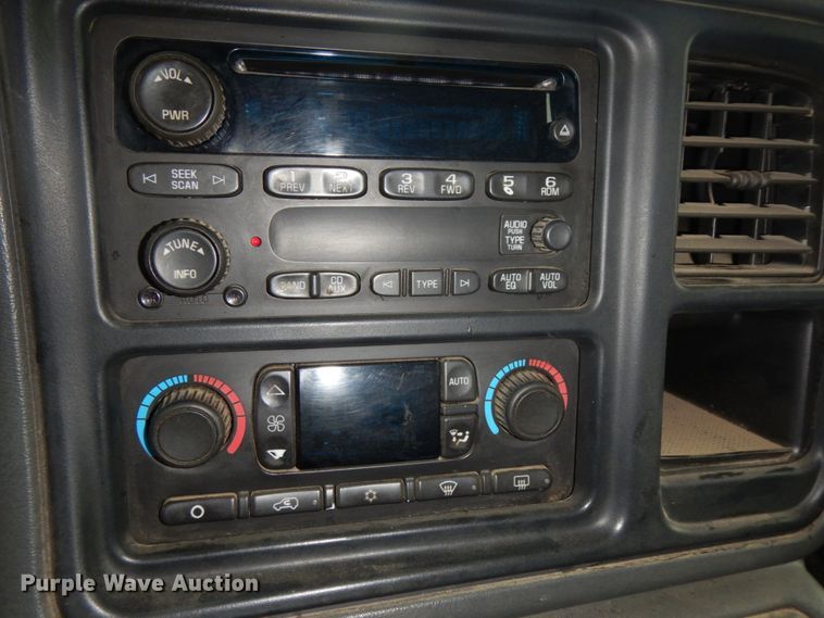 image for item DH6560 2006 Chevrolet Silverado 1500HD  Crew Cab pickup truck