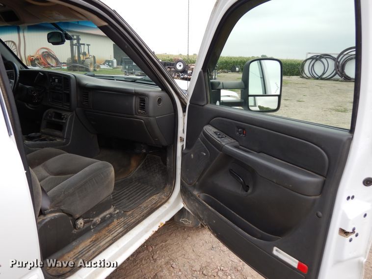 image for item DH6560 2006 Chevrolet Silverado 1500HD  Crew Cab pickup truck