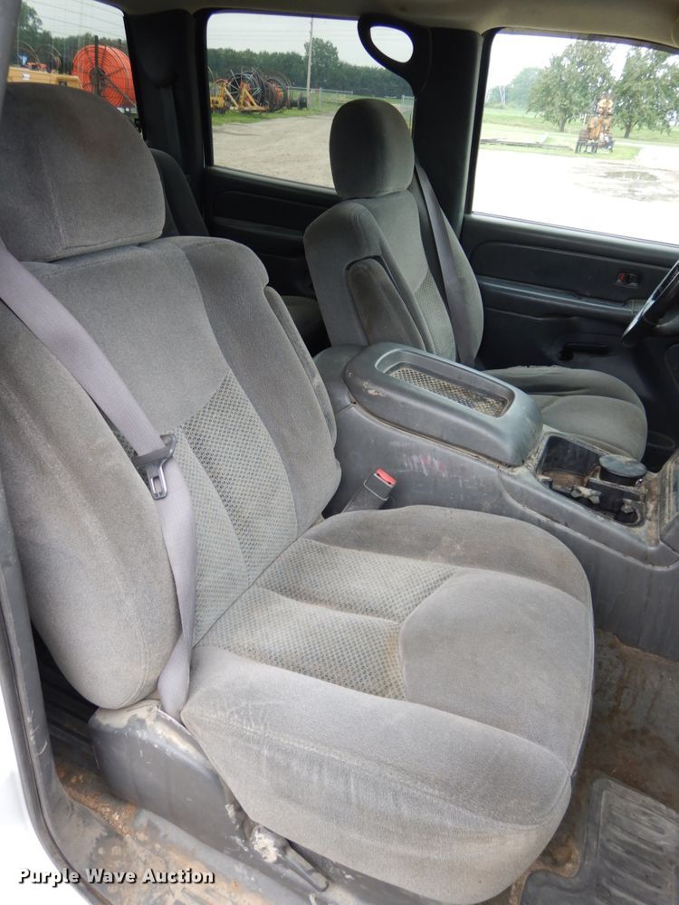 image for item DH6560 2006 Chevrolet Silverado 1500HD  Crew Cab pickup truck