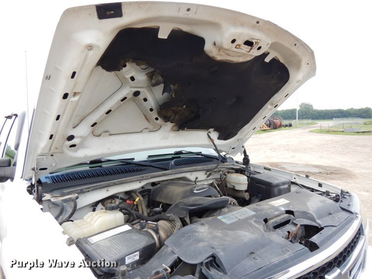 image for item DH6560 2006 Chevrolet Silverado 1500HD  Crew Cab pickup truck