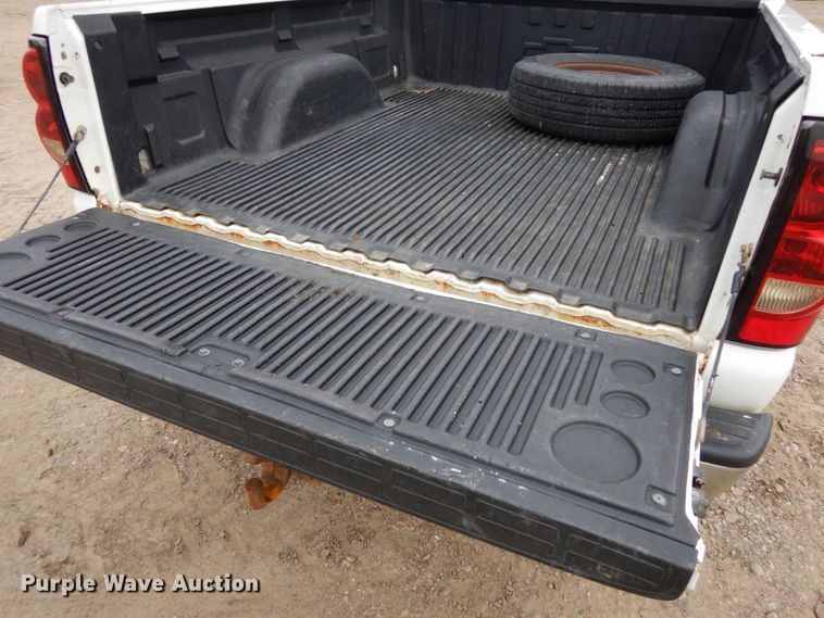 image for item DH6560 2006 Chevrolet Silverado 1500HD  Crew Cab pickup truck