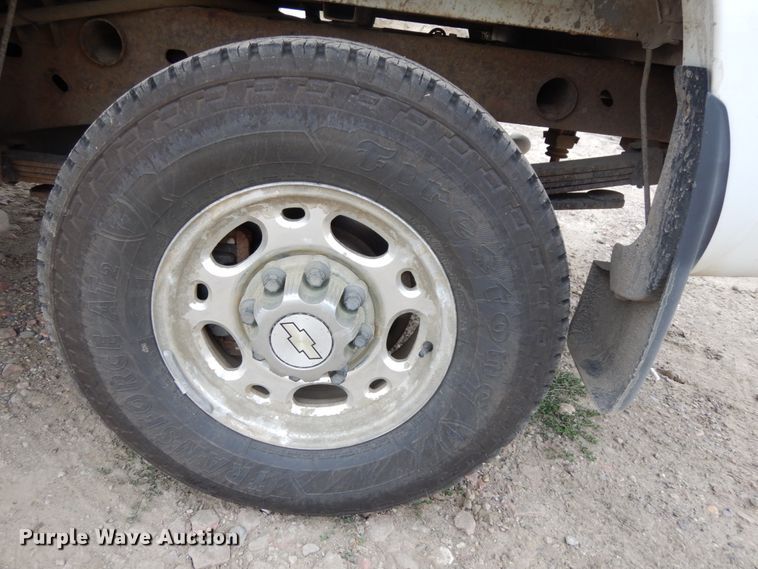 image for item DH6560 2006 Chevrolet Silverado 1500HD  Crew Cab pickup truck