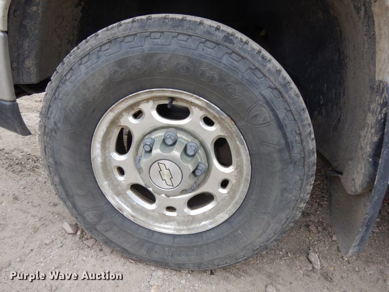 image for item DH6560 2006 Chevrolet Silverado 1500HD  Crew Cab pickup truck