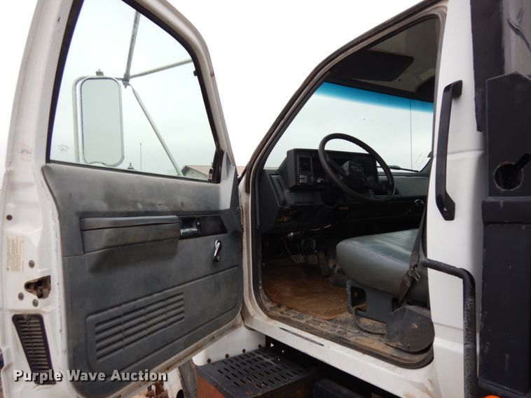 image for item DH6562 1998 Chevrolet C6500  dump truck