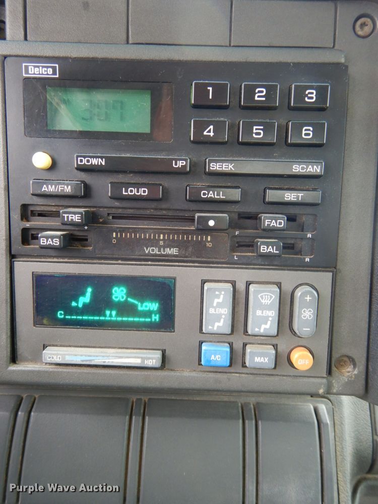 image for item DH6562 1998 Chevrolet C6500  dump truck