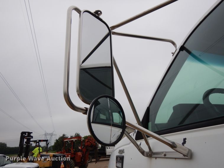 image for item DH6562 1998 Chevrolet C6500  dump truck