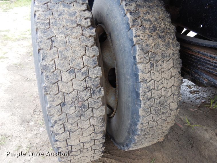 image for item DH6562 1998 Chevrolet C6500  dump truck