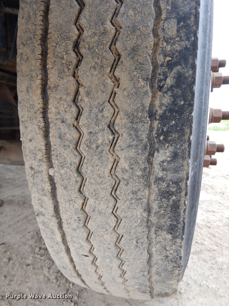 image for item DH6562 1998 Chevrolet C6500  dump truck