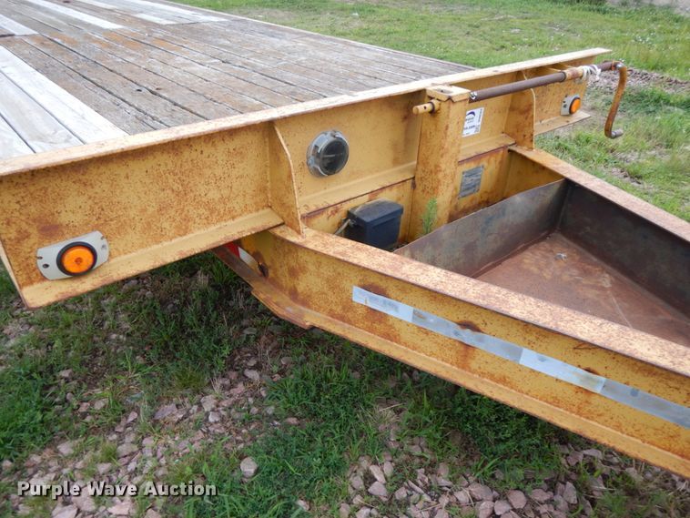 image for item DH6563 1997 Holden Industries HCZ18KT equipment trailer