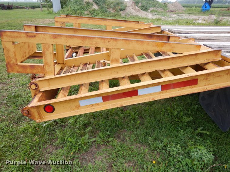 image for item DH6563 1997 Holden Industries HCZ18KT equipment trailer