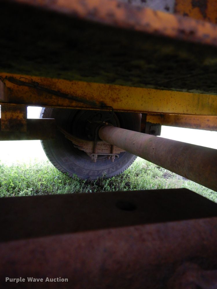 image for item DH6563 1997 Holden Industries HCZ18KT equipment trailer