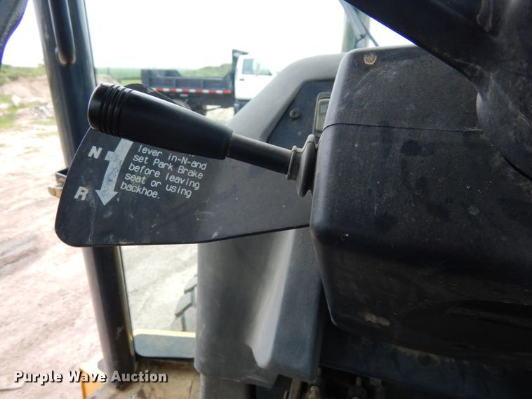 image for item DH6564 2005 John Deere 310G  backhoe