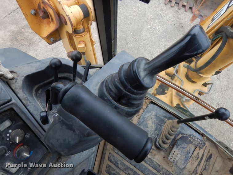 image for item DH6564 2005 John Deere 310G  backhoe