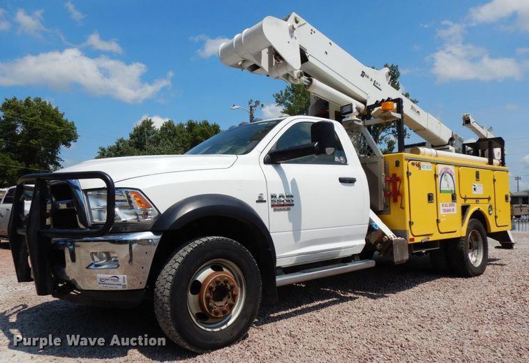 image for item DH6581 2013 Dodge Ram 5500  bucket truck