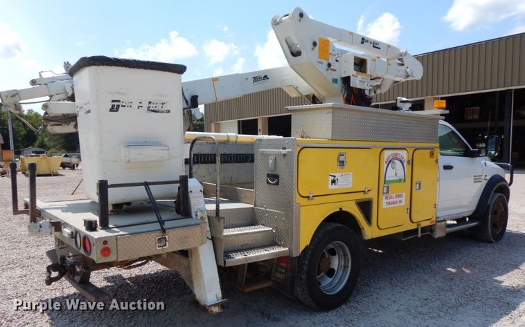 image for item DH6581 2013 Dodge Ram 5500  bucket truck