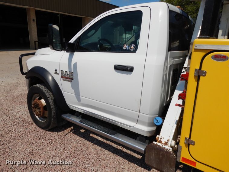 image for item DH6581 2013 Dodge Ram 5500  bucket truck