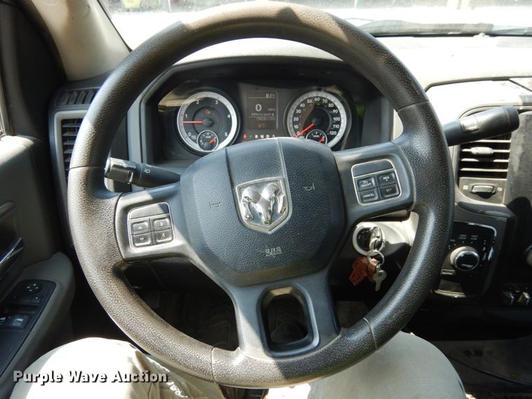 image for item DH6581 2013 Dodge Ram 5500  bucket truck