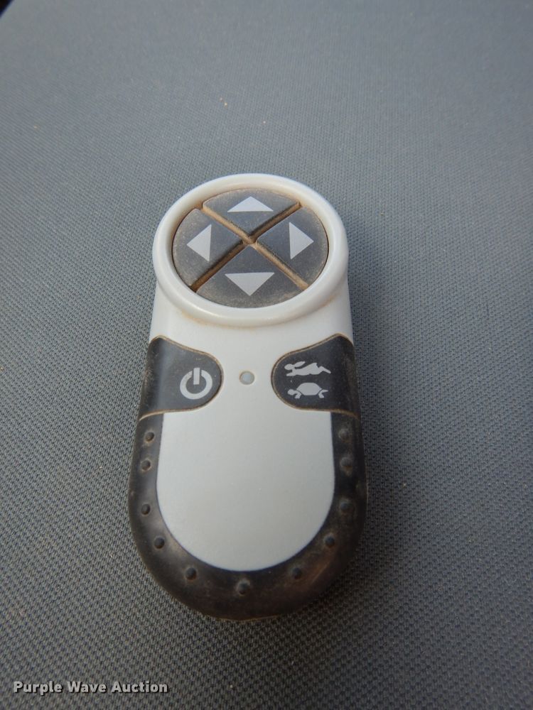 image for item DH6581 2013 Dodge Ram 5500  bucket truck