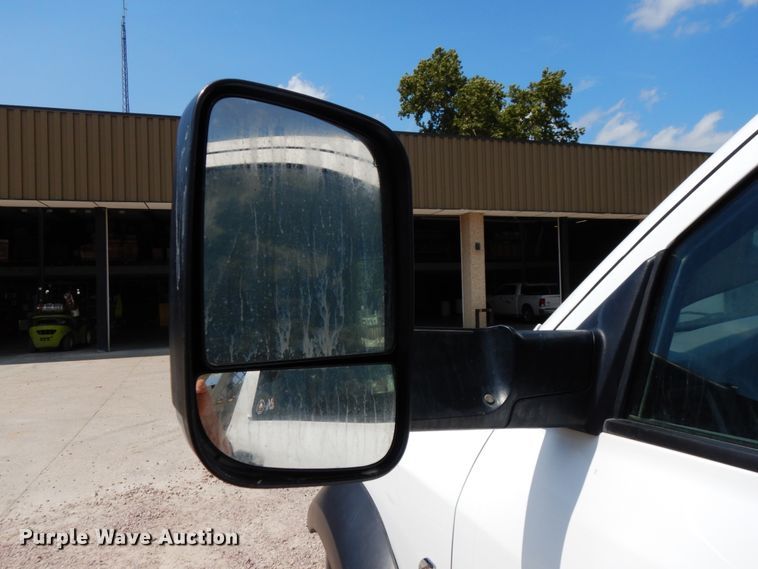 image for item DH6581 2013 Dodge Ram 5500  bucket truck