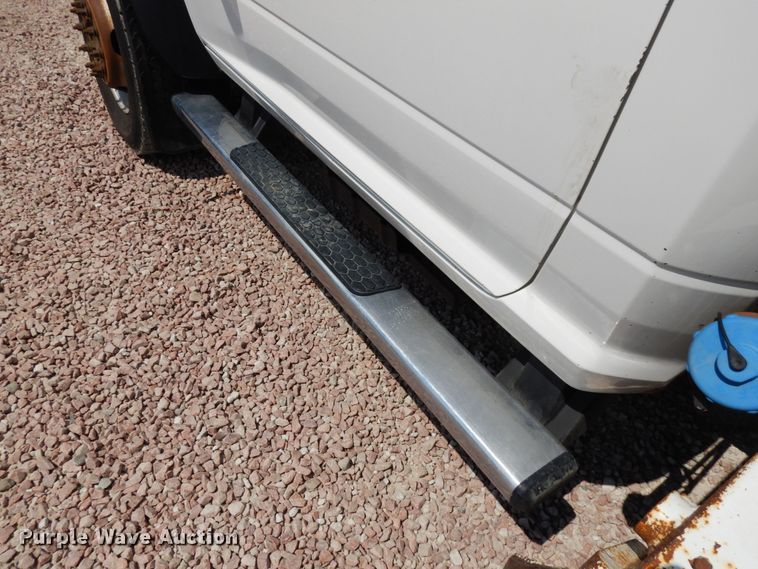 image for item DH6581 2013 Dodge Ram 5500  bucket truck
