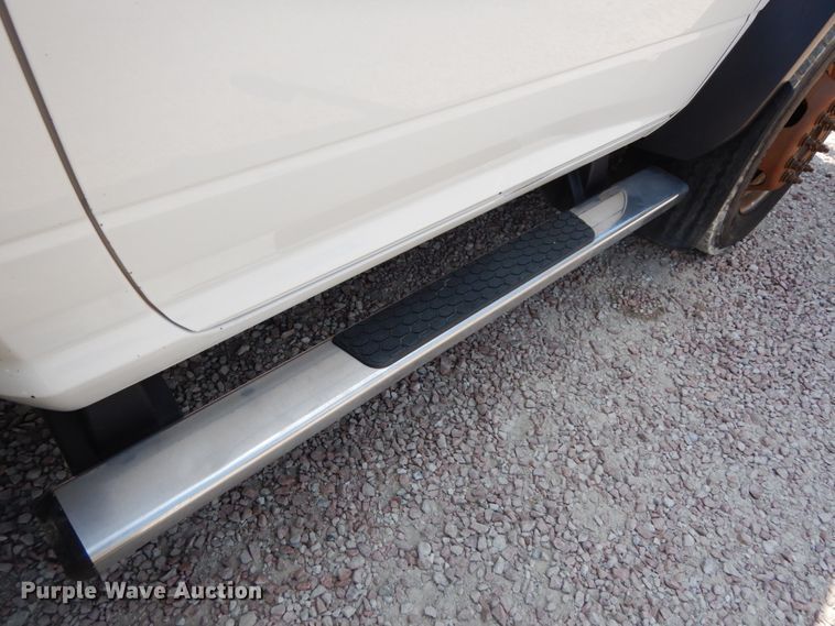 image for item DH6581 2013 Dodge Ram 5500  bucket truck